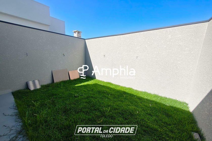 Casa &agrave; venda - 50m&sup2; - Esmeralda