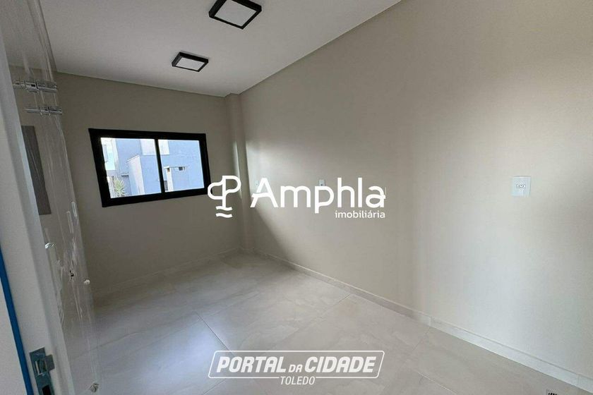 Sobrado &agrave; venda - 294m&sup2; - Cascavel Velho