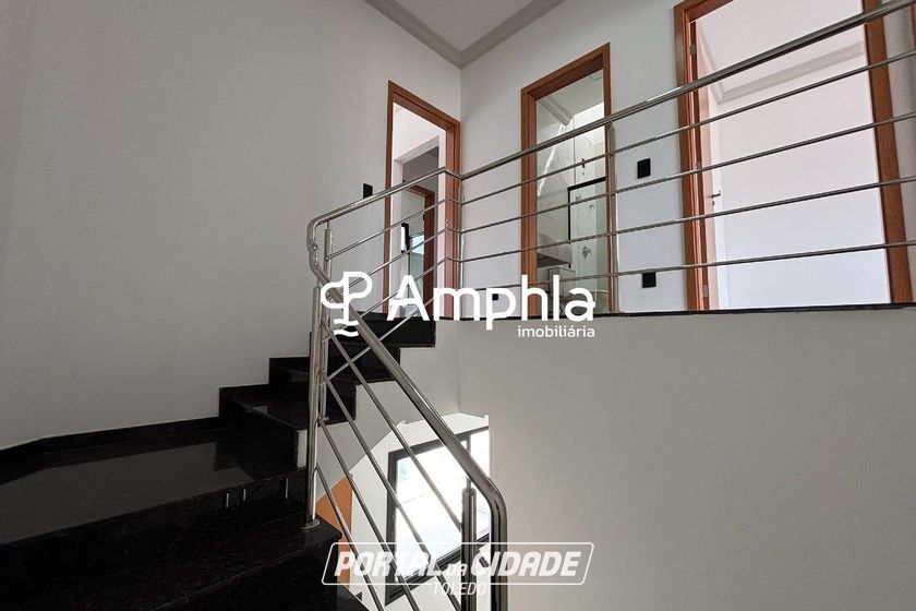 Sobrado &agrave; venda - 105m&sup2; - Coqueiral
