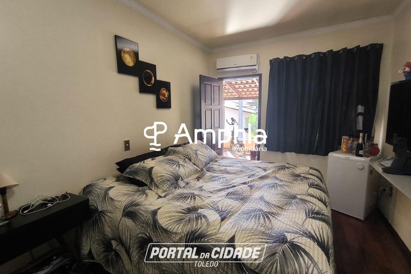 Sobrado &agrave; venda - 345m&sup2; - Recanto Tropical