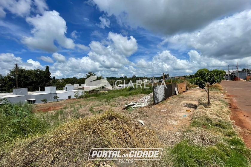 Terreno &agrave; venda - 258m&sup2; - VILA PIONEIRO