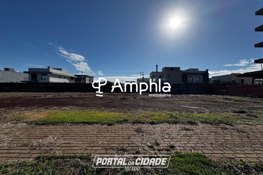 Terreno &agrave; venda - 318m&sup2; - Cancelli