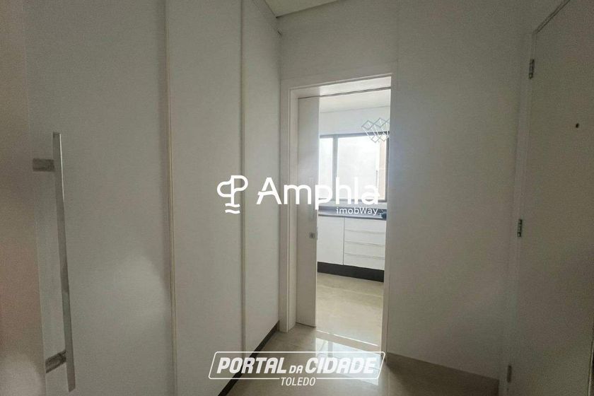 Apartamento &agrave; venda - 220m&sup2; - Centro