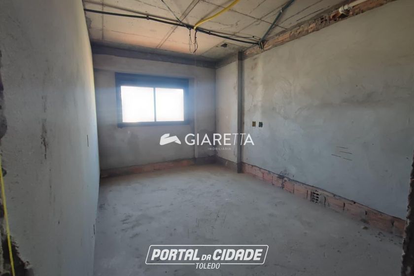 Apartamento &agrave; venda - 105m&sup2; - CENTRO