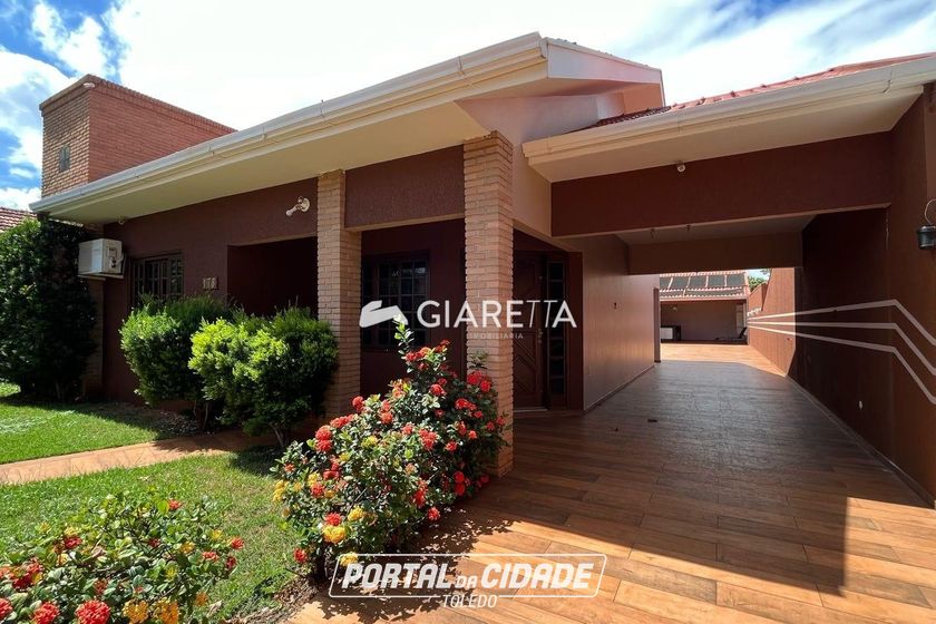 Casa para alugar - 167m&sup2; - JARDIM PANCERA