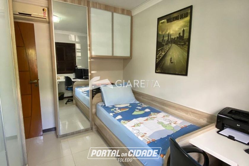 Casa &agrave; venda - 214m&sup2; - CENTRO