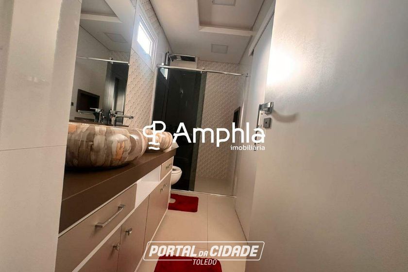 Apartamento &agrave; venda - 250m&sup2; - Centro