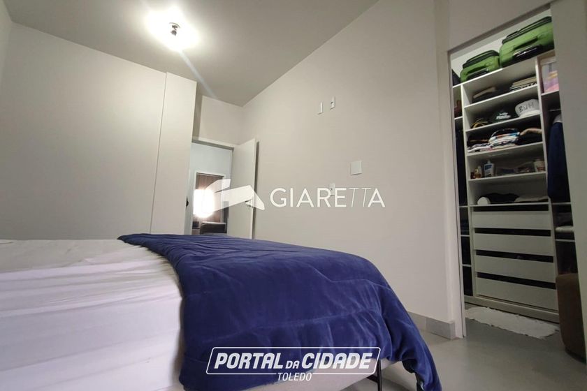 Sobrado &agrave; venda - 129m&sup2; - JARDIM PARIZOTTO