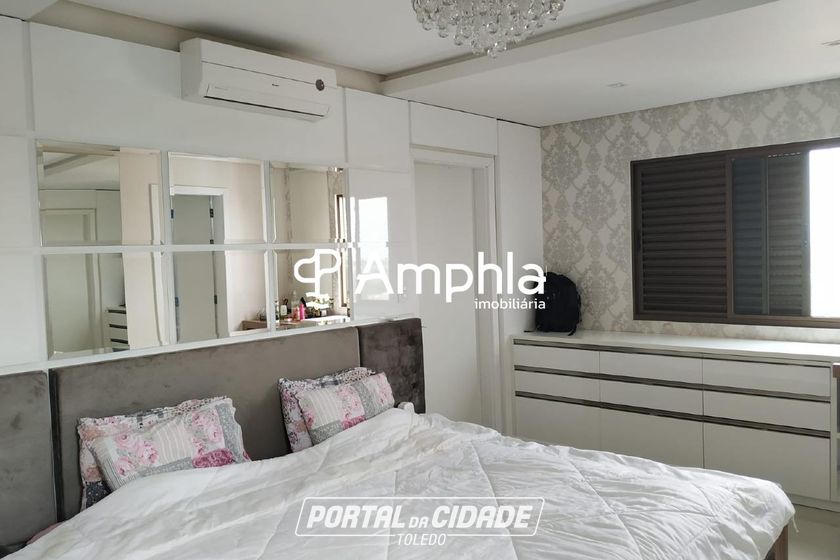 Apartamento &agrave; venda - 270m&sup2; - Centro