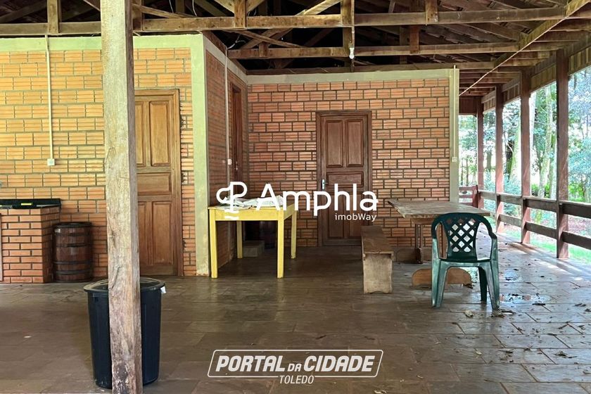 Ch&aacute;cara &agrave; venda - 45351m&sup2; - Zona Rural
