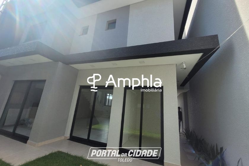 Sobrado &agrave; venda - 158m&sup2; - Recanto Tropical