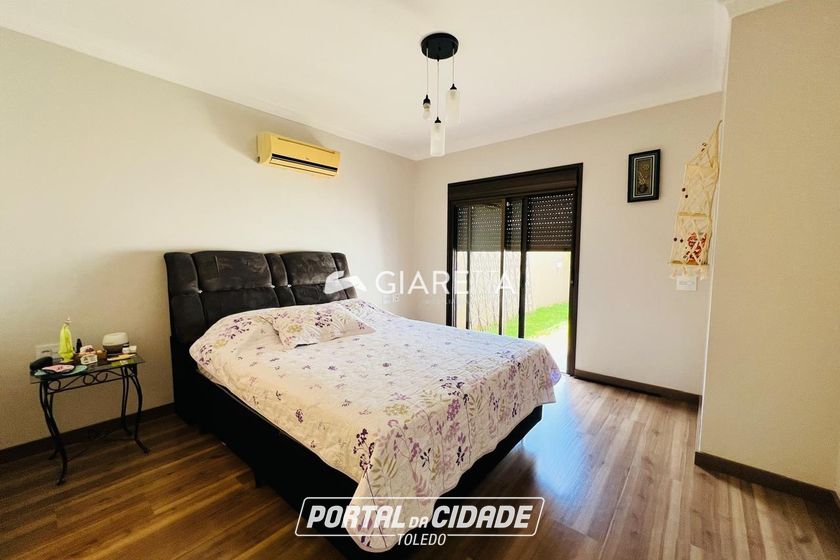 Casa &agrave; venda - 170m&sup2; - VILA INDUSTRIAL