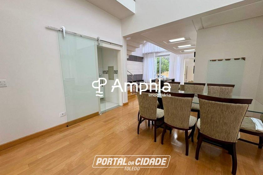 Casa &agrave; venda - 300m&sup2; - FAG