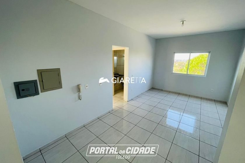 Apartamento para alugar - 56m&sup2; - CENTRO