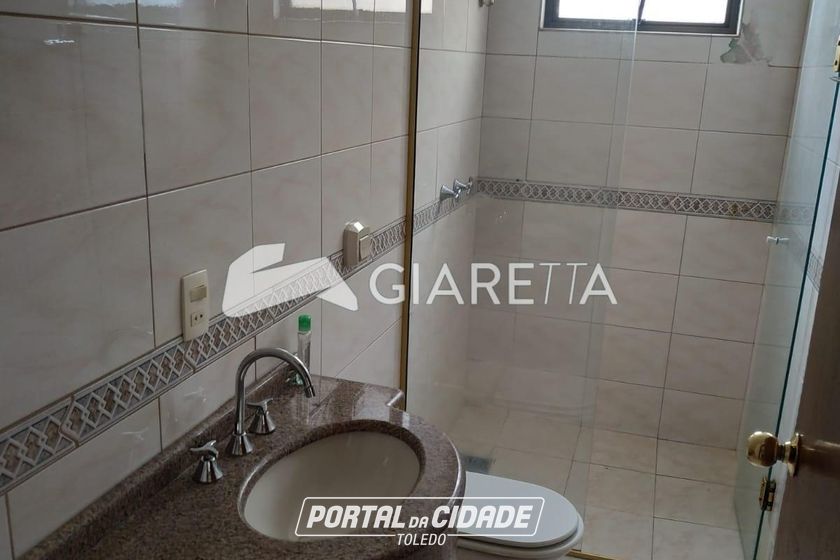 Apartamento para alugar - 136m&sup2; - CENTRO