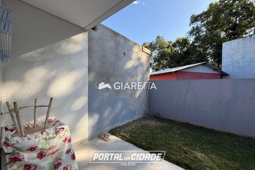 Casa &agrave; venda - 55m&sup2; - JARDIM COOPAGRO