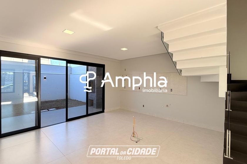 Sobrado &agrave; venda - 154m&sup2; - Recanto Tropical