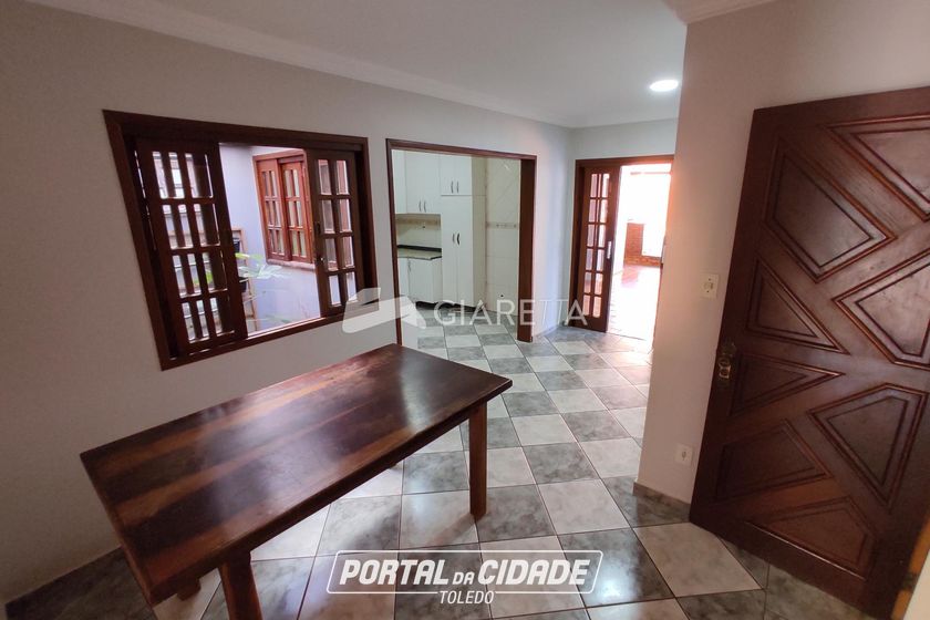 Casa para alugar - 192m&sup2; - VILA INDUSTRIAL