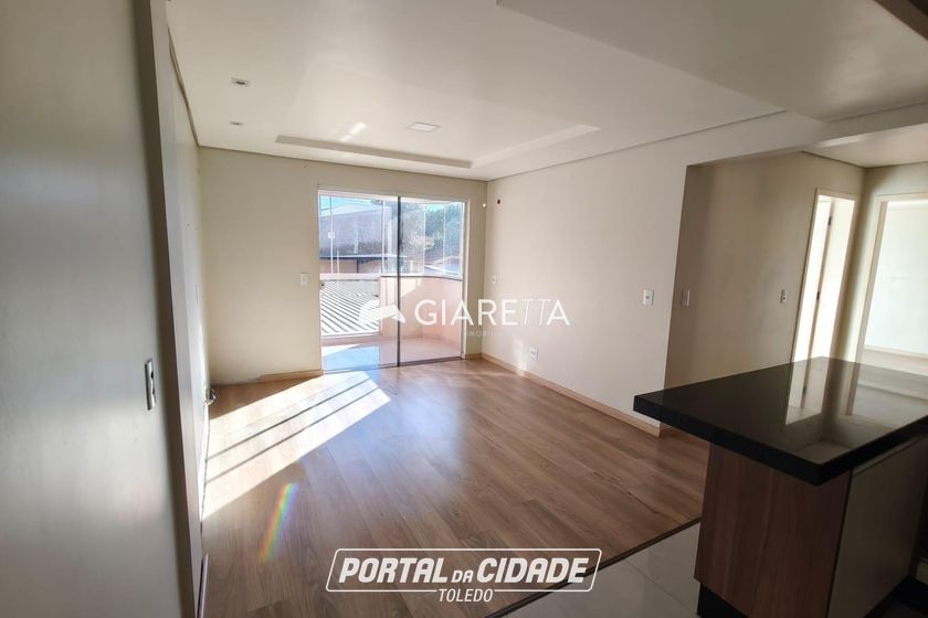 Apartamento para alugar - 85m&sup2; - CENTRO