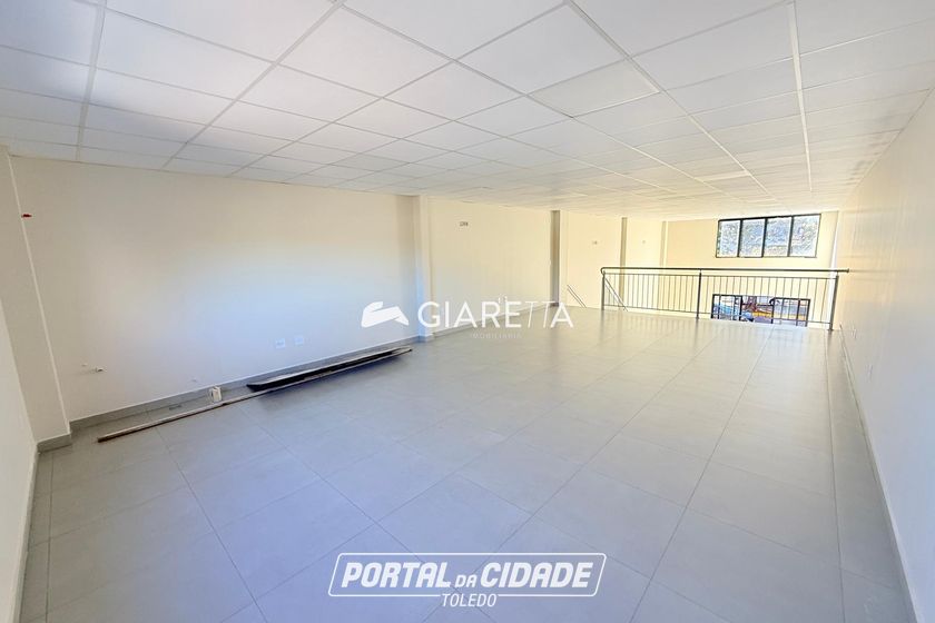 Sala Comercial para alugar - 180m&sup2; - JARDIM GISELA