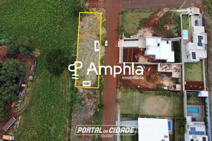 Terreno &agrave; venda - 750m&sup2; - Centro
