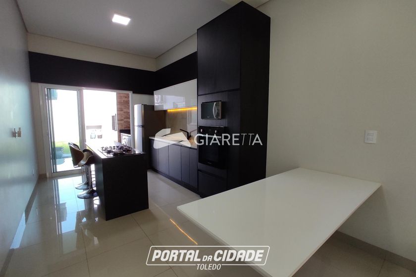 Casa para alugar - 105m&sup2; - JARDIM PANCERA