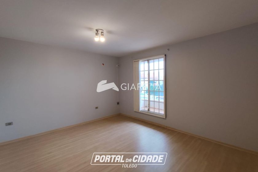 Sobrado para alugar - 205m&sup2; - JARDIM LA SALLE
