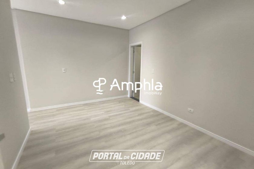Sobrado &agrave; venda - 306m&sup2; - Maria Luiza