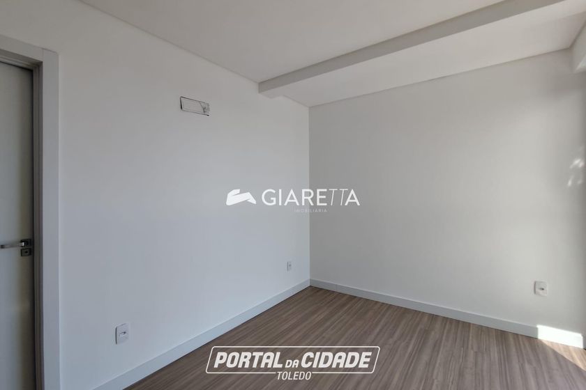 Apartamento para alugar - 84m&sup2; - CENTRO