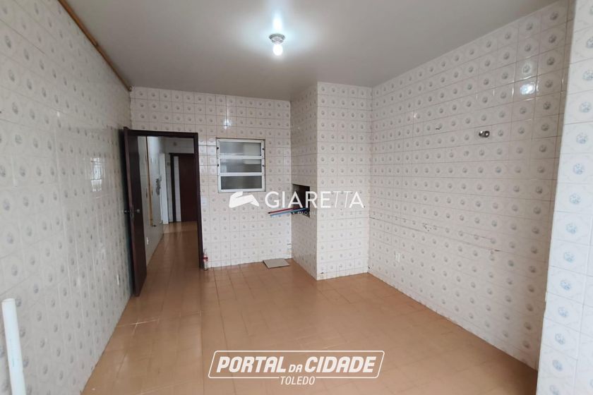 Apartamento para alugar - 135m&sup2; - CENTRO