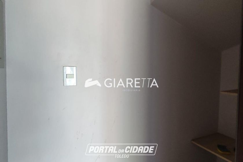 Sobrado para alugar - 124m&sup2; - JARDIM PANCERA