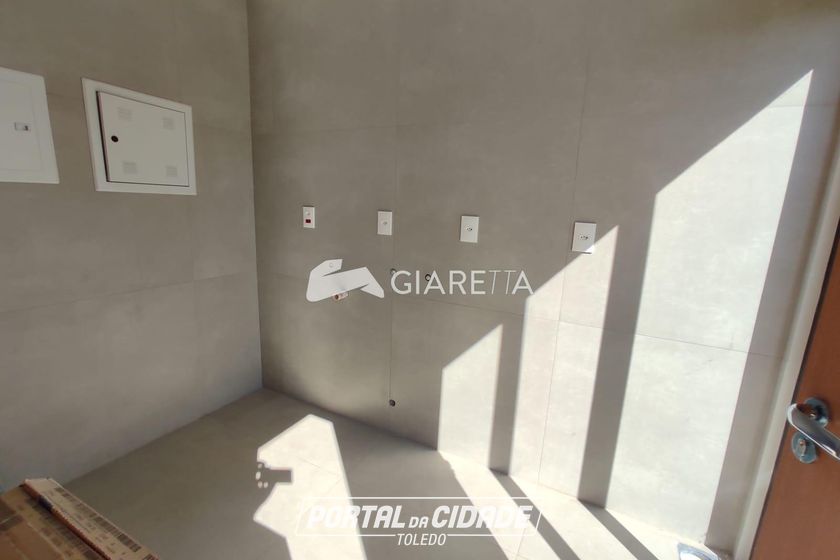 Sobrado &agrave; venda - 162m&sup2; - JARDIM GISELA
