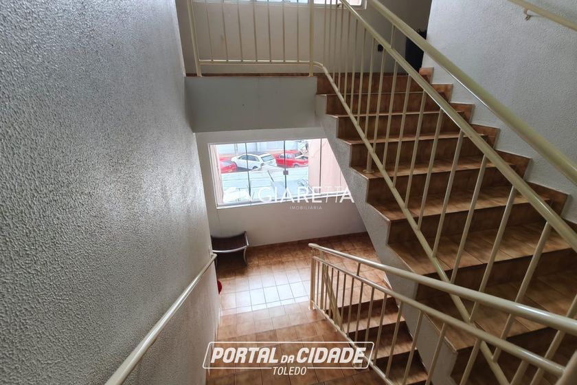 Apartamento para alugar - 135m&sup2; - CENTRO