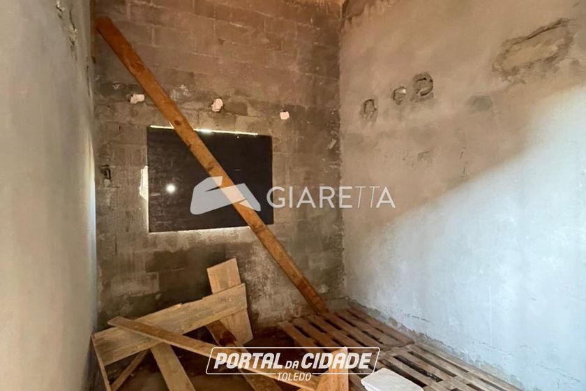 Sal&atilde;o Comercial &agrave; venda - 223m&sup2; - VILA BECKER