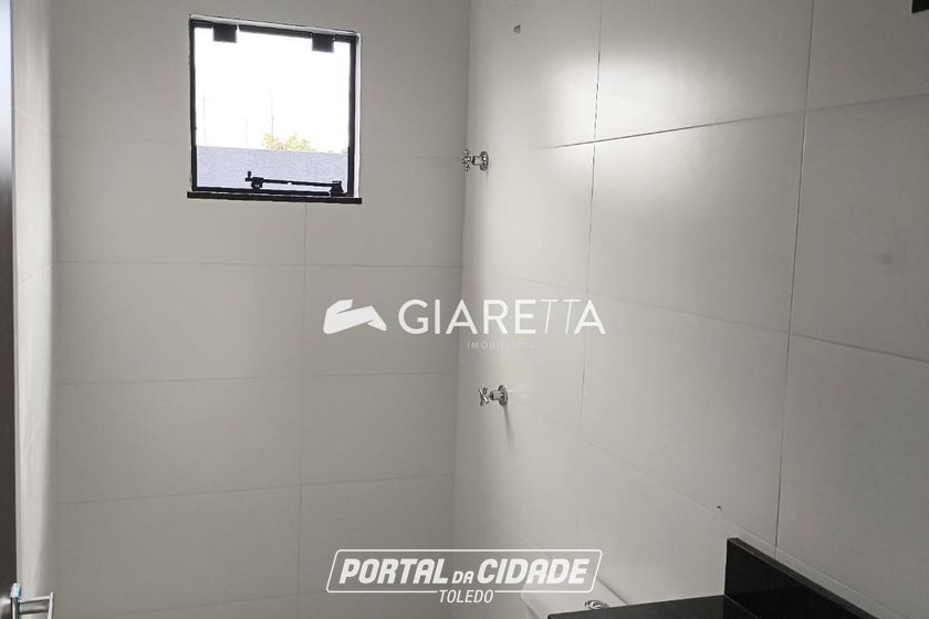 Casa &agrave; venda - 62m&sup2; - JARDIM PINHEIRINHO