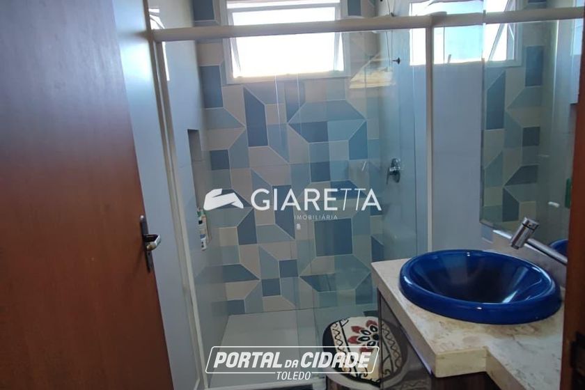 Sobrado &agrave; venda - 180m&sup2; - JARDIM TOCANTINS