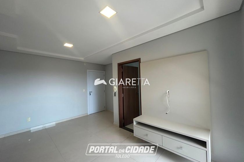 Apartamento para alugar - 67m&sup2; - JARDIM PANCERA