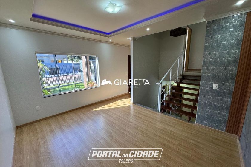 Sobrado &agrave; venda - 157m&sup2; - VILA INDUSTRIAL