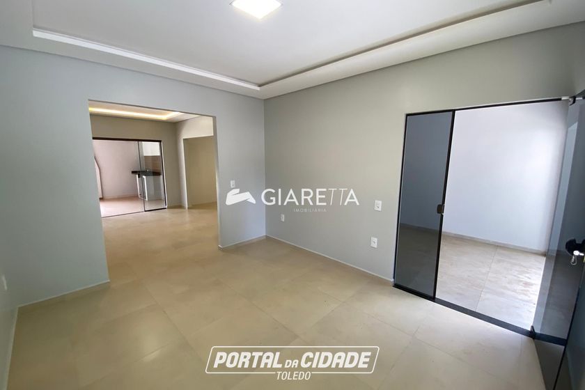 Casa &agrave; venda - 121m&sup2; - JARDIM PANCERA