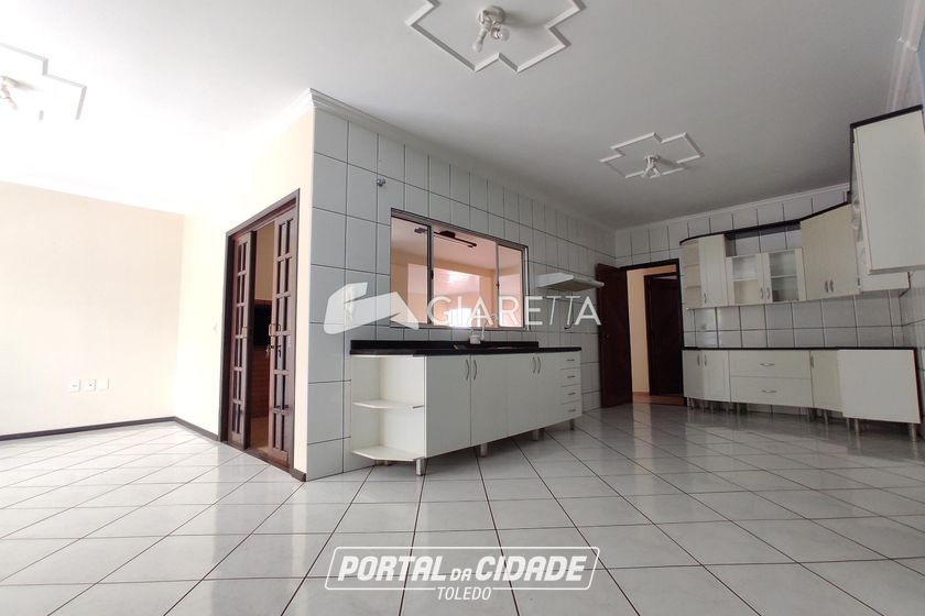 Apartamento para alugar - 190m&sup2; - JARDIM GISELA