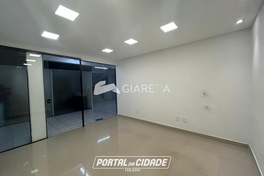 Sala Comercial para alugar - 64m&sup2; - CENTRO