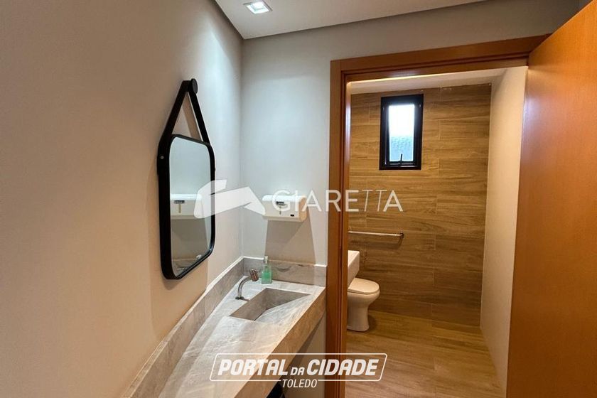 Apartamento para alugar - 125m&sup2; - CENTRO