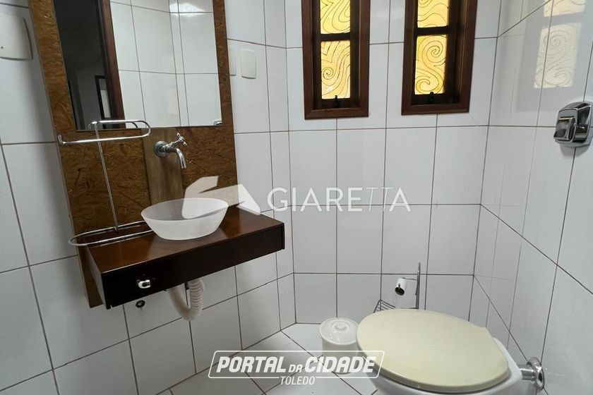 Casa &agrave; venda - 428m&sup2; - VILA INDUSTRIAL