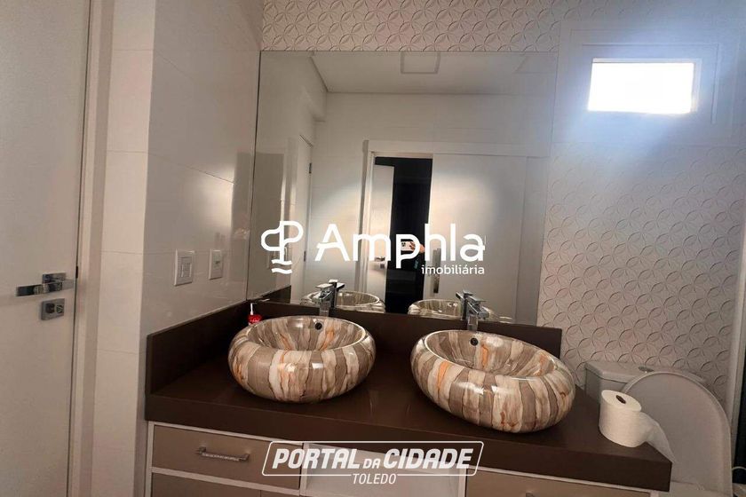 Apartamento &agrave; venda - 250m&sup2; - Centro