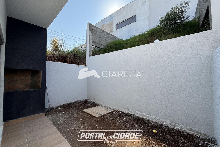 Casa &agrave; venda - 58m&sup2; - JARDIM COOPAGRO