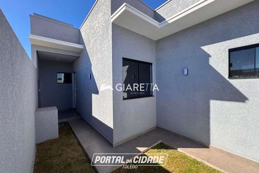 Casa &agrave; venda - 70m&sup2; - JARDIM PINHEIRINHO