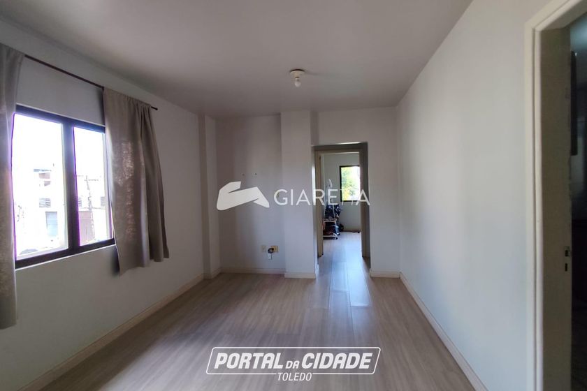 Apartamento para alugar - 72m&sup2; - CENTRO