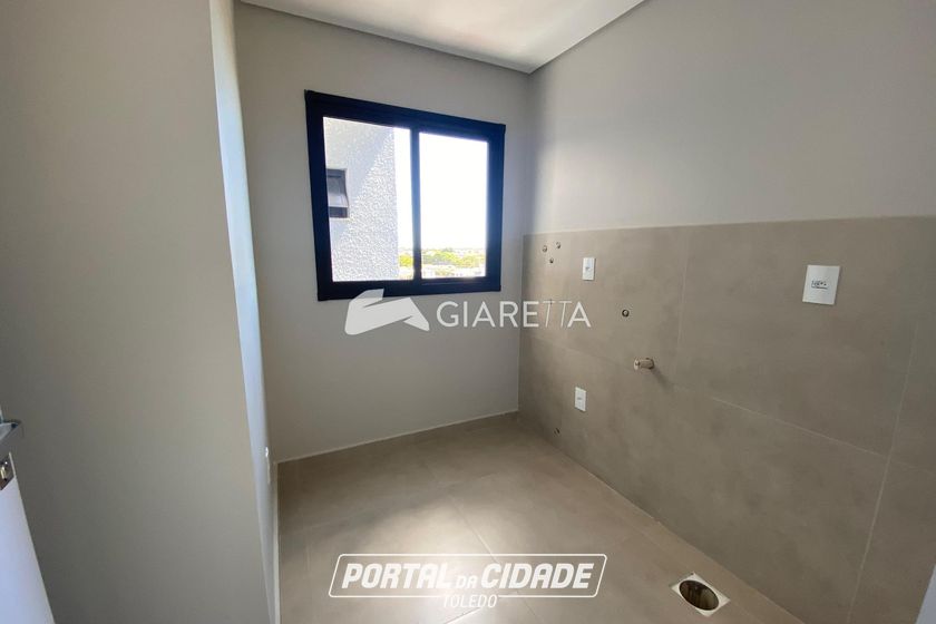Apartamento para alugar - 130m&sup2; - CENTRO