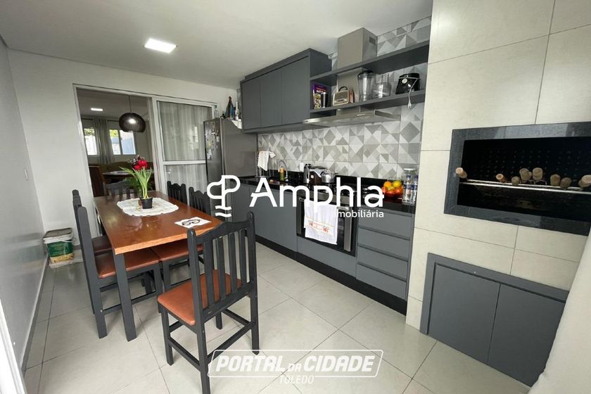 Sobrado &agrave; venda - 184m&sup2; - Maria Luiza