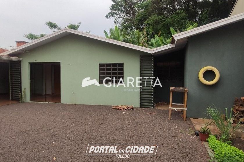 Casa para alugar - 180m&sup2; - JARDIM PANCERA